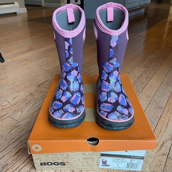 Bogs Owl Print Rain/Winter Boots - Size 1 - Picture 2 of 5